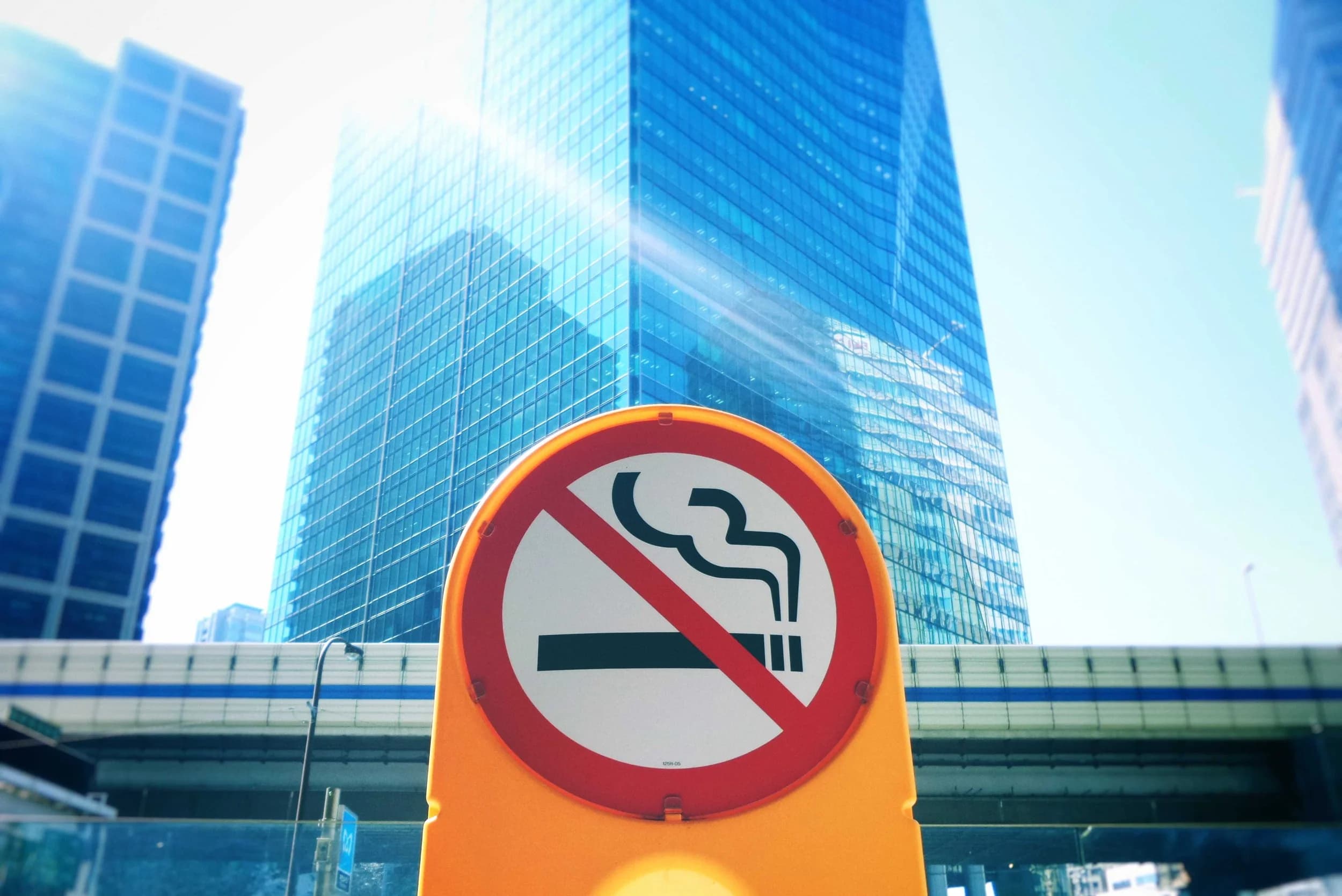 OMS: Siete de cada 10 personas están protegidas por al menos una medida de control del tabaco